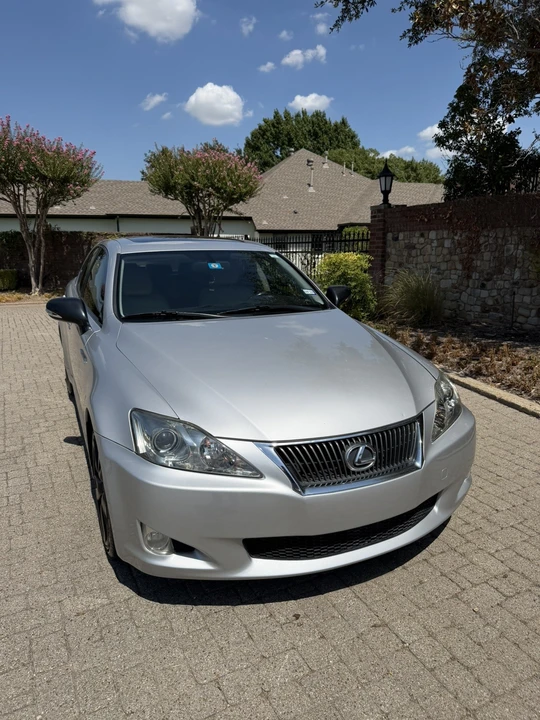 2010 Lexus IS 2nd Gen - Image 19 of 21