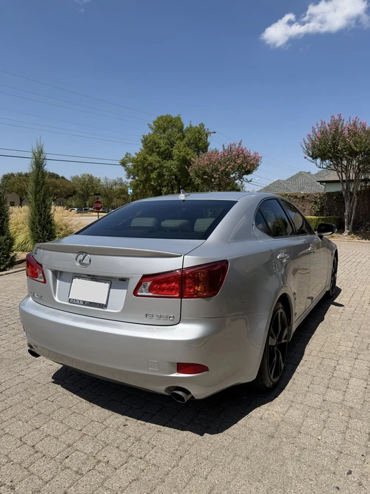 2010 Lexus IS 2nd Gen - Image 10 of 21
