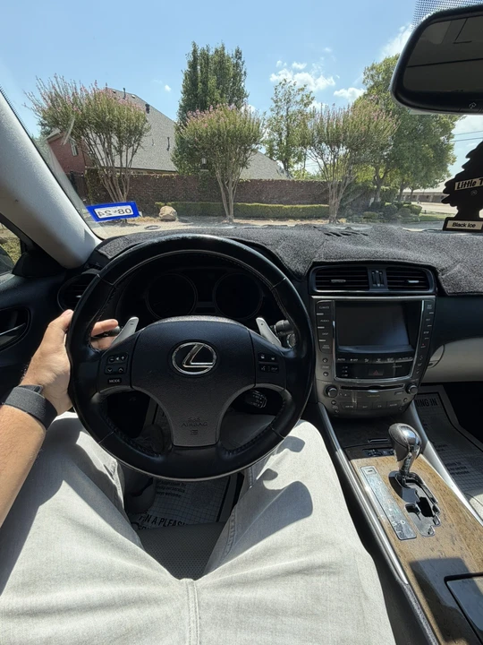 2010 Lexus IS 2nd Gen - Image 14 of 21