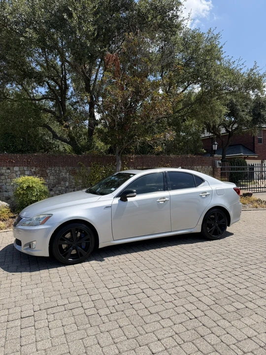 2010 Lexus IS 2nd Gen - Image 6 of 21