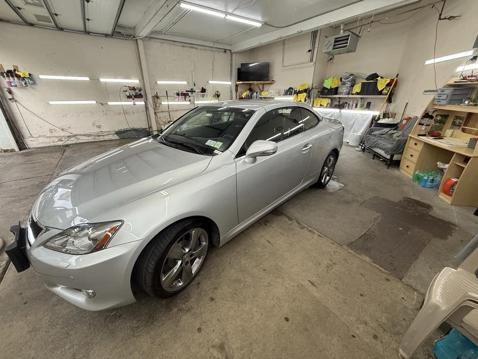 2010 Lexus IS 2nd Gen - Image 4 of 11