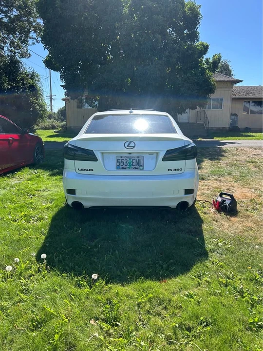 2010 Lexus IS 2nd Gen - Image 6 of 7