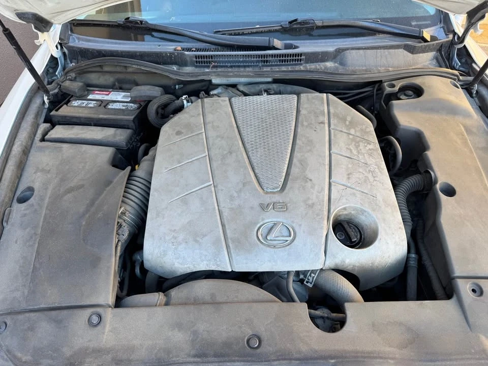 2010 Lexus IS 2nd Gen - Image 15 of 18