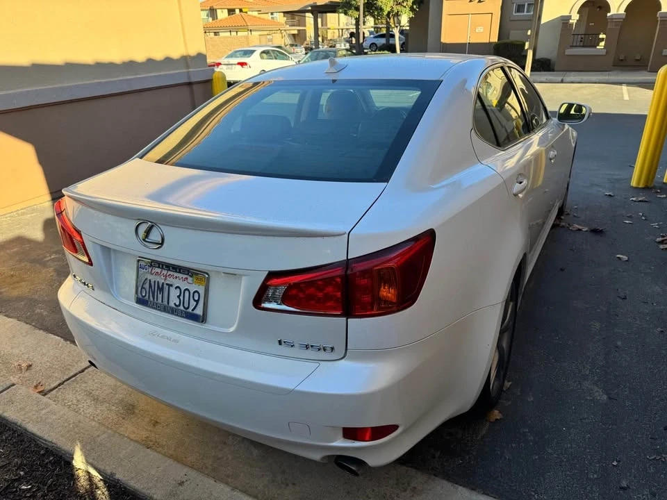 2010 Lexus IS 2nd Gen - Image 5 of 18