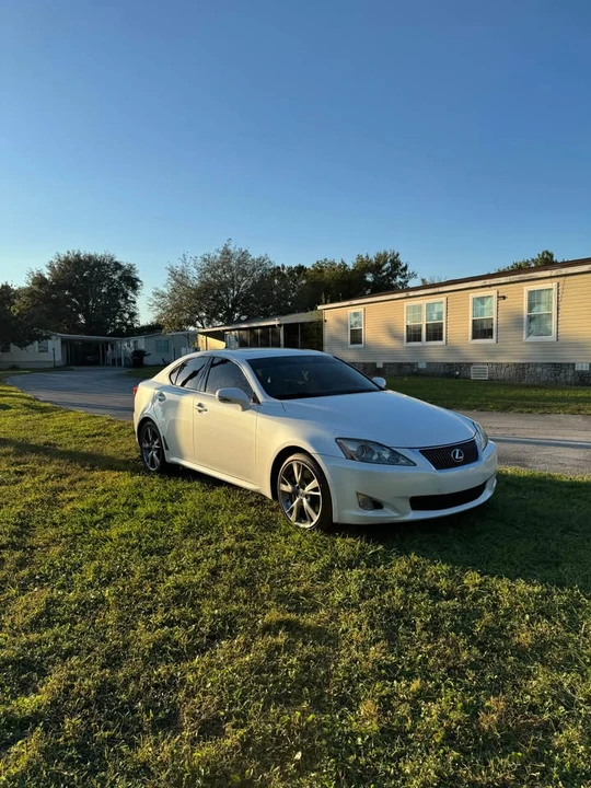 2010 Lexus IS 2nd Gen - Image 3 of 20