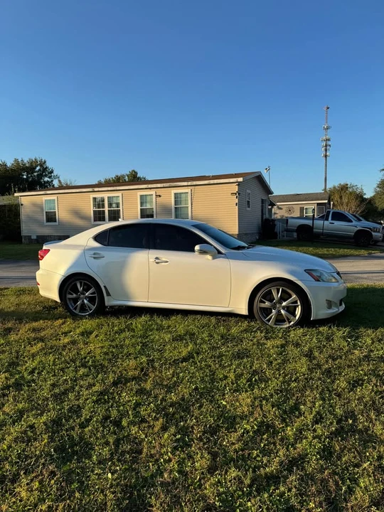 2010 Lexus IS 2nd Gen - Image 4 of 20