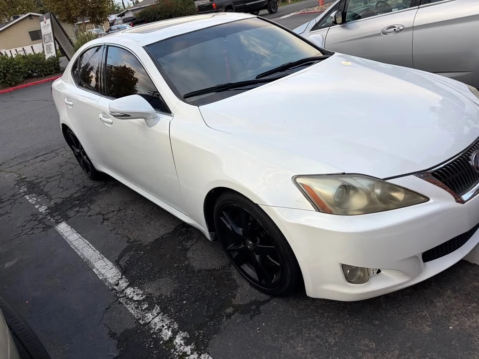2010 Lexus IS 2nd Gen - Image 2 of 15