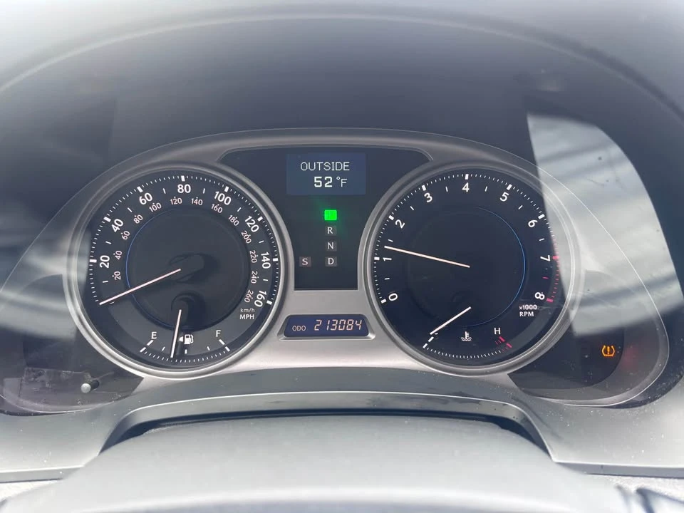 2010 Lexus IS 2nd Gen - Image 12 of 17