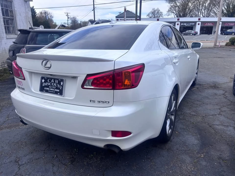 2010 Lexus IS 2nd Gen - Image 5 of 17
