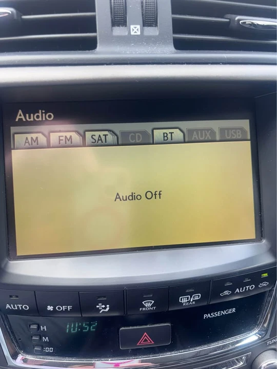 2010 Lexus IS 2nd Gen - Image 16 of 17