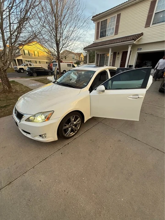 2010 Lexus IS 2nd Gen - Image 2 of 10