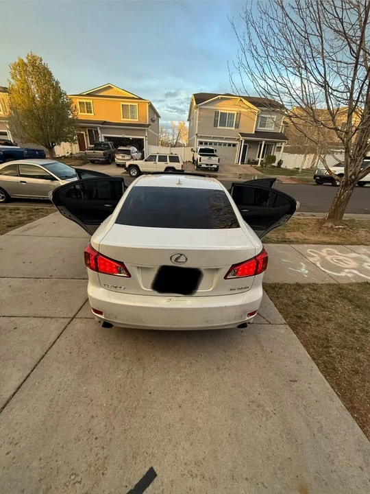 2010 Lexus IS 2nd Gen - Image 5 of 10