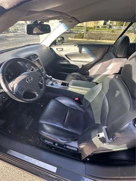 2010 Lexus IS 2nd Gen - Image 10 of 13
