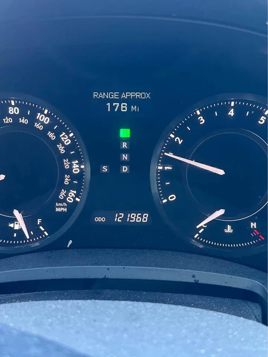 2010 Lexus IS 2nd Gen - Image 13 of 13