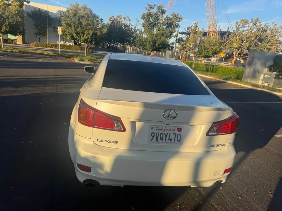 2010 Lexus IS 3rd Gen - Image 6 of 13