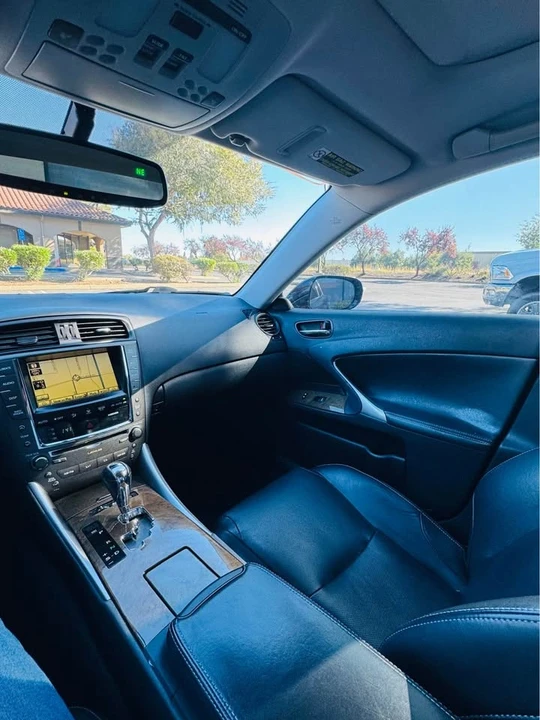 2010 Lexus IS 3rd Gen - Image 16 of 16