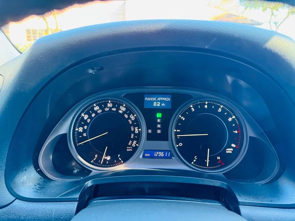 2010 Lexus IS 3rd Gen - Image 13 of 16