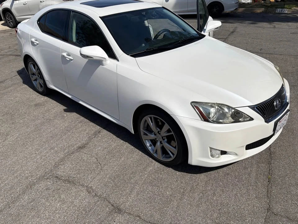 2010 Lexus IS 2nd Gen - Image 2 of 9