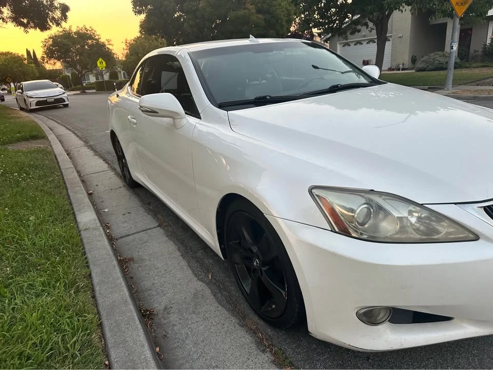 2010 Lexus IS 2nd Gen - Image 12 of 20