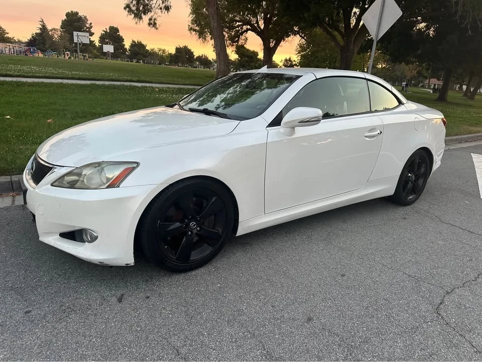 2010 Lexus IS 2nd Gen - Image 6 of 20