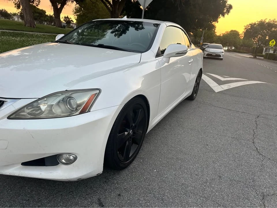 2010 Lexus IS 2nd Gen - Image 11 of 20