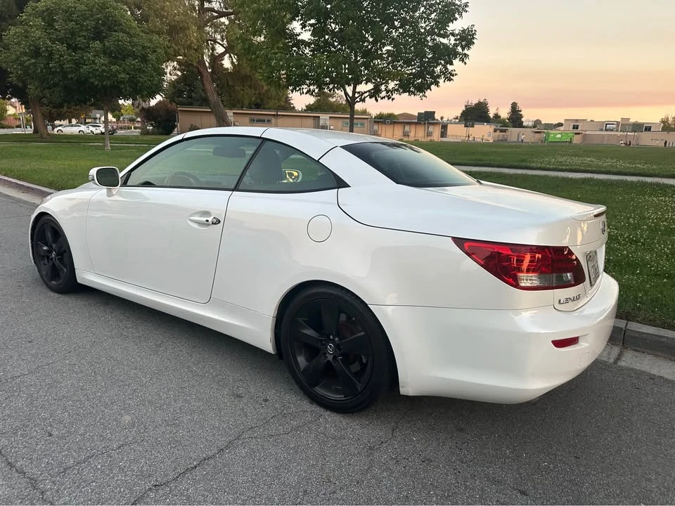 2010 Lexus IS 2nd Gen - Image 7 of 20
