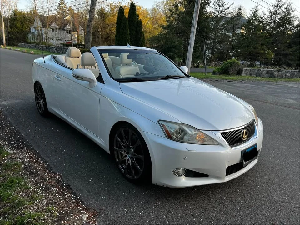 2010 Lexus IS 2nd Gen - Image 4 of 16