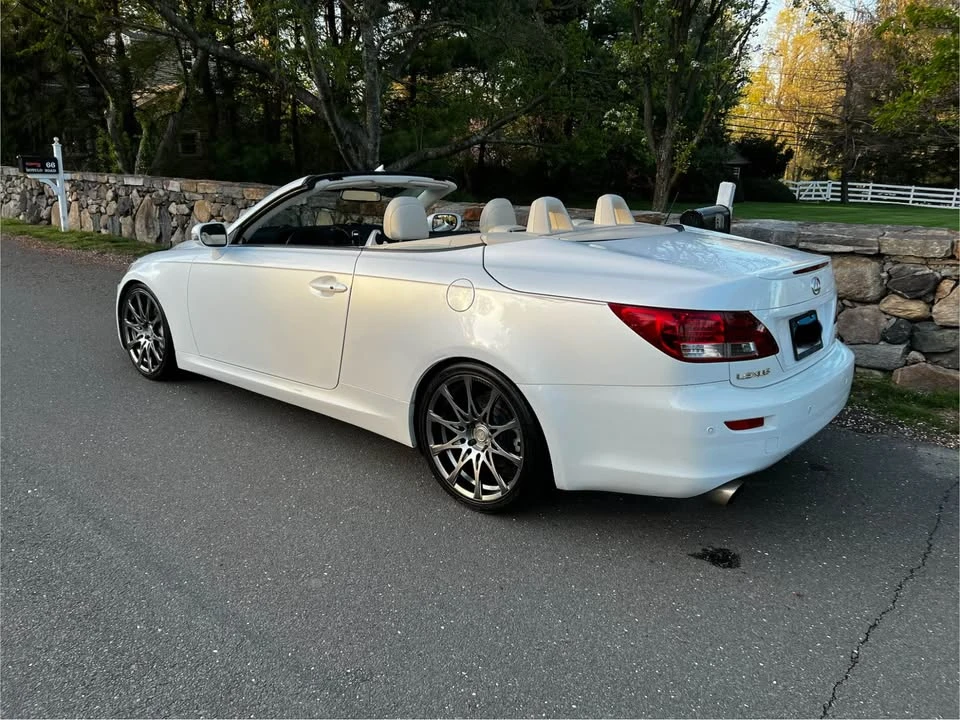 2010 Lexus IS 2nd Gen - Image 5 of 16