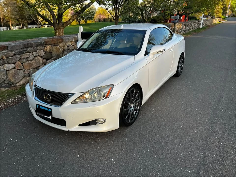 2010 Lexus IS 2nd Gen - Image 6 of 16