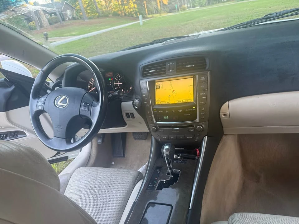 2010 Lexus IS 2nd Gen - Image 4 of 6