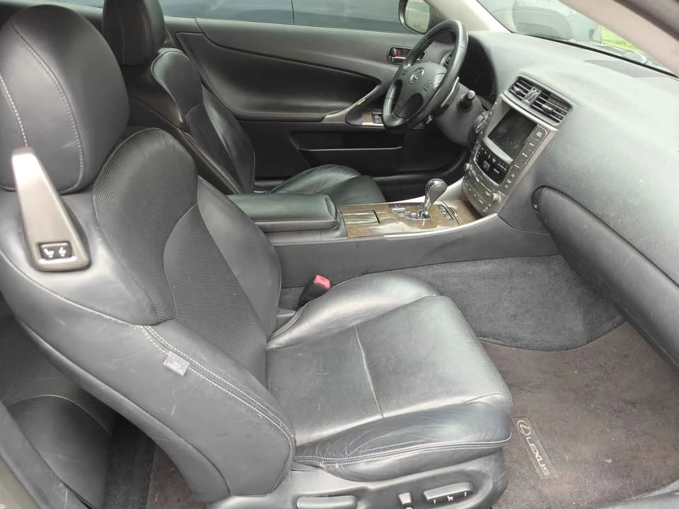 2010 Lexus IS 2nd Gen - Image 9 of 12
