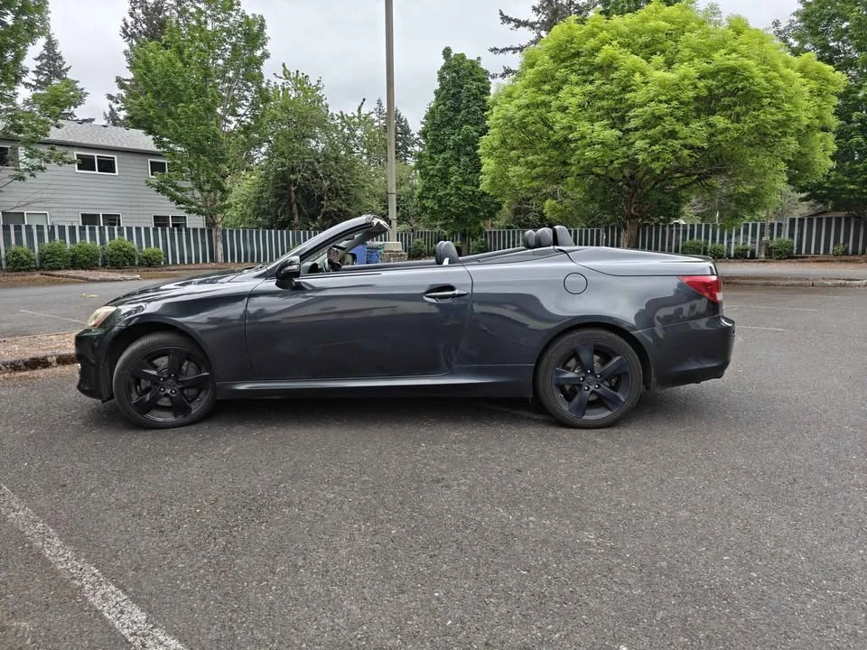 2010 Lexus IS 2nd Gen - Image 4 of 12