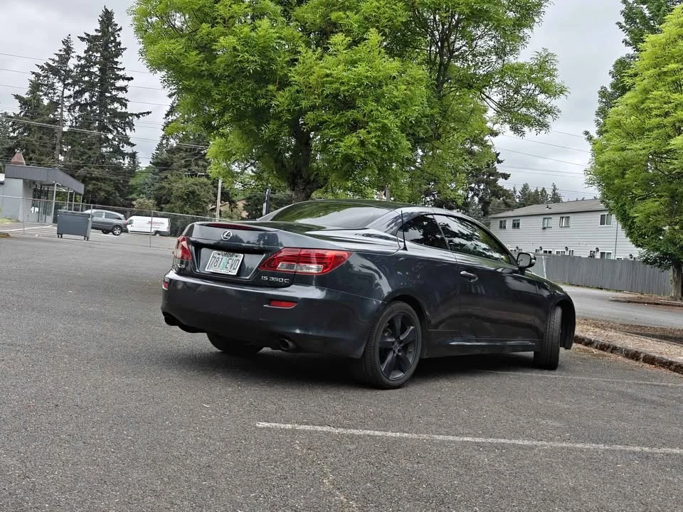 2010 Lexus IS 2nd Gen - Image 5 of 12