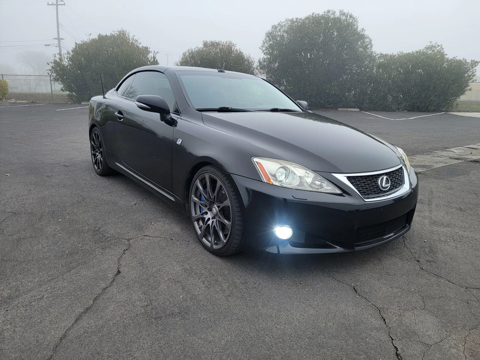 2010 Lexus IS 2nd Gen - Image 18 of 31