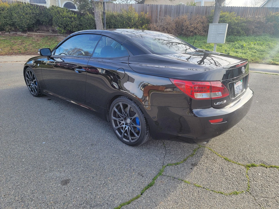 2010 Lexus IS 2nd Gen - Image 12 of 31