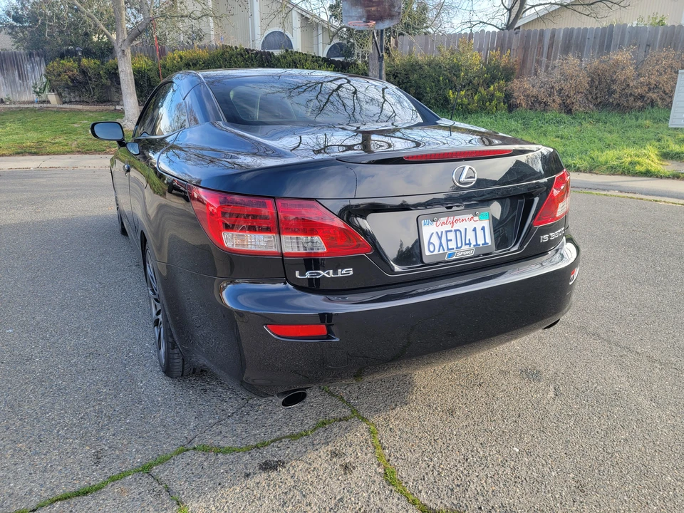 2010 Lexus IS 2nd Gen - Image 13 of 31