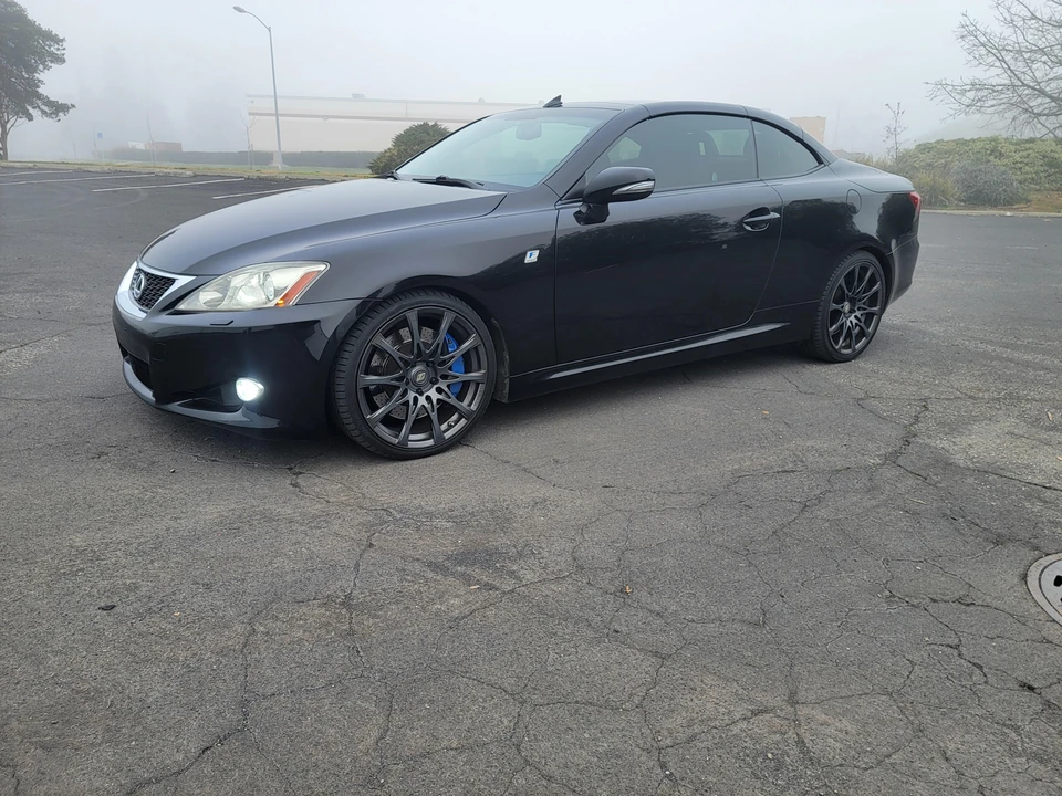 2010 Lexus IS 2nd Gen - Image 8 of 31