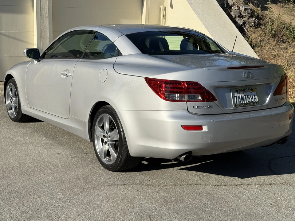 2010 Lexus IS 2nd Gen - Image 13 of 31