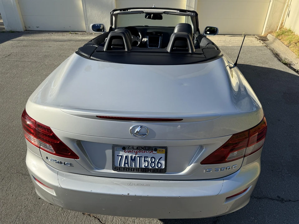 2010 Lexus IS 2nd Gen - Image 20 of 31