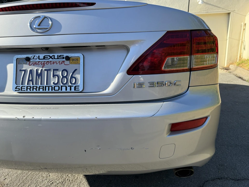2010 Lexus IS 2nd Gen - Image 28 of 31