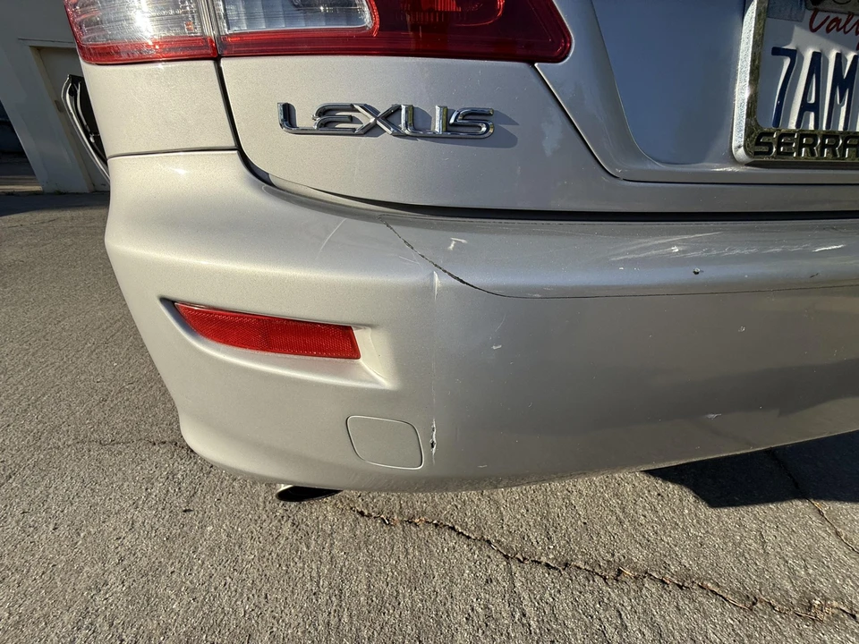 2010 Lexus IS 2nd Gen - Image 25 of 31