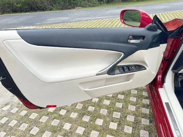 2010 Lexus IS 2nd Gen - Image 14 of 21