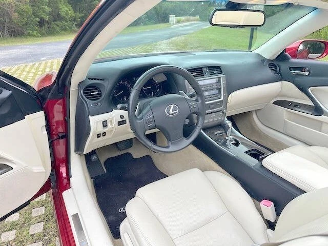 2010 Lexus IS 2nd Gen - Image 15 of 21