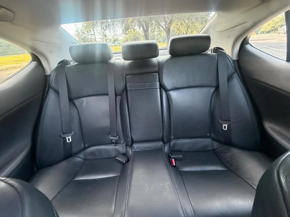 2010 Lexus IS 2nd Gen - Image 18 of 27
