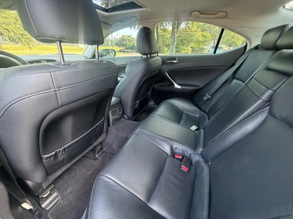 2010 Lexus IS 2nd Gen - Image 21 of 27