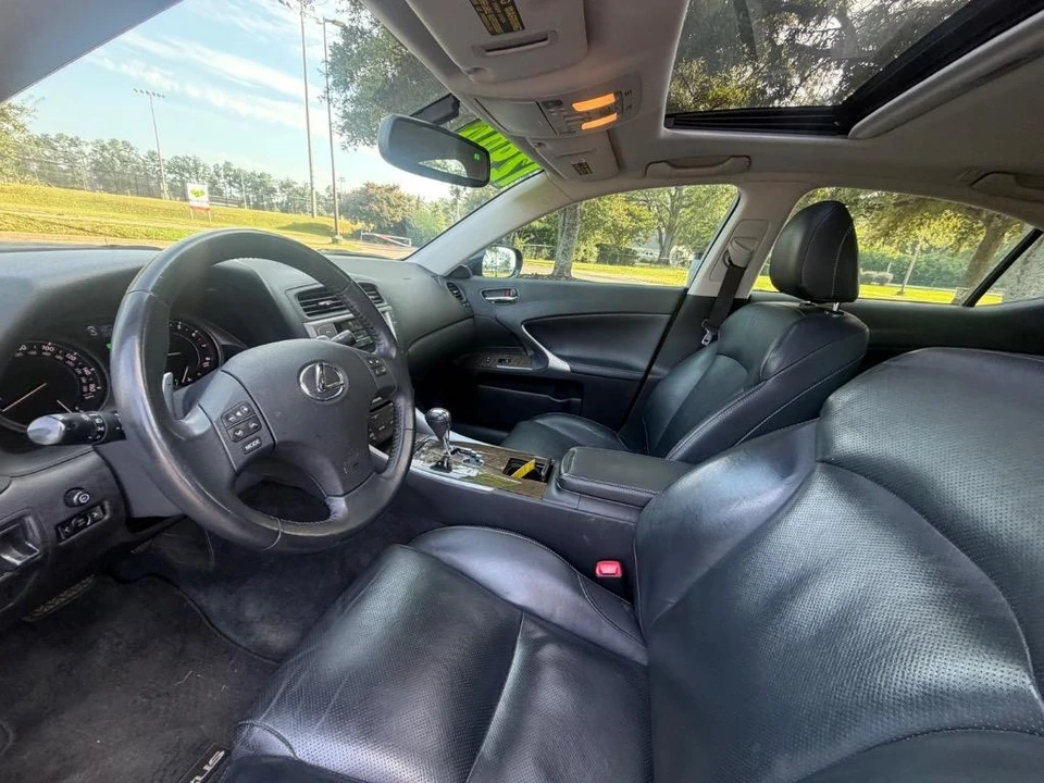 2010 Lexus IS 2nd Gen - Image 5 of 27