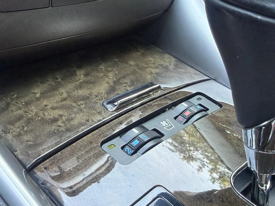 2010 Lexus IS 2nd Gen - Image 14 of 27