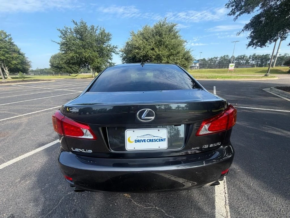 2010 Lexus IS 2nd Gen - Image 23 of 27