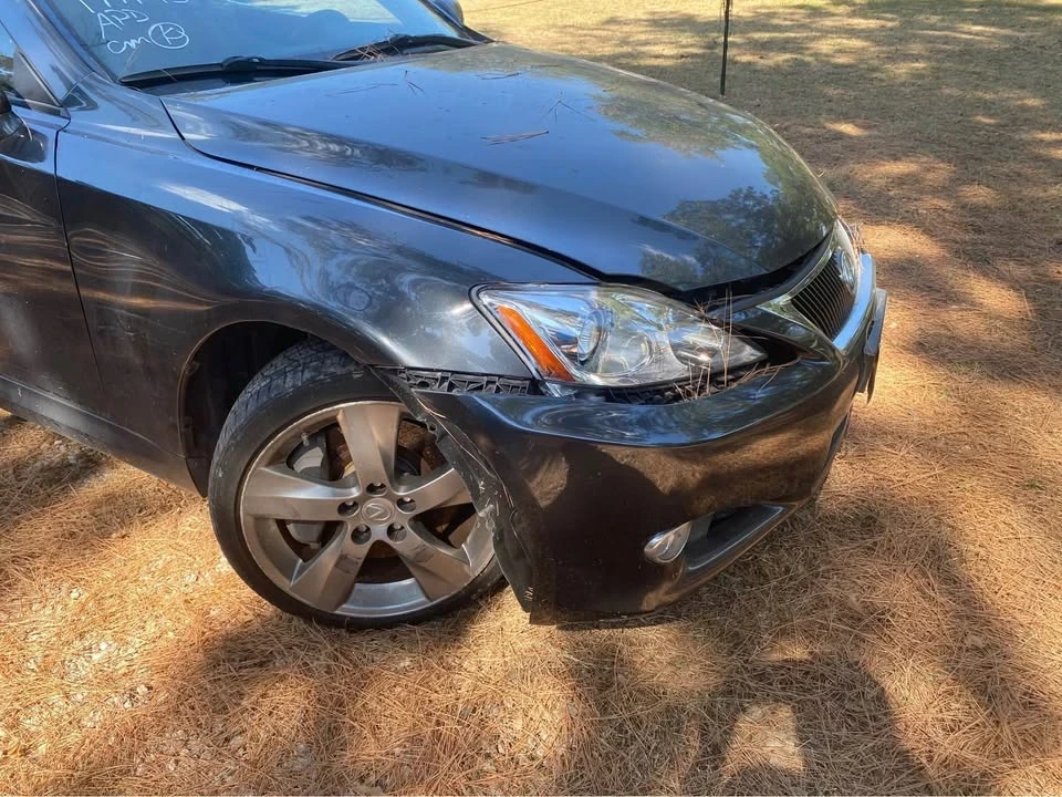2010 Lexus IS 2nd Gen - Image 4 of 10