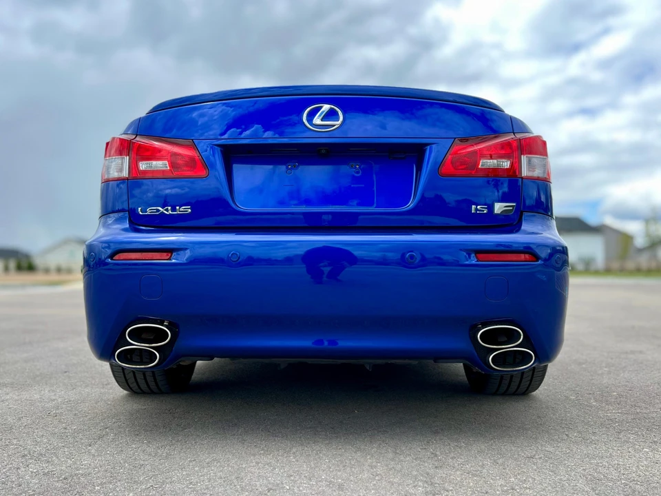 2010 Lexus IS F 2nd Gen - Image 17 of 31